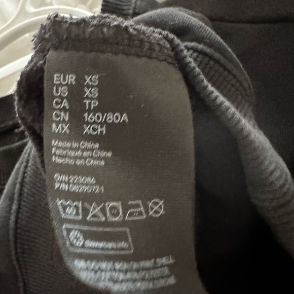 Black UCLA crewneck. Only worn a few times. Great condition. - Picture 2 of 2